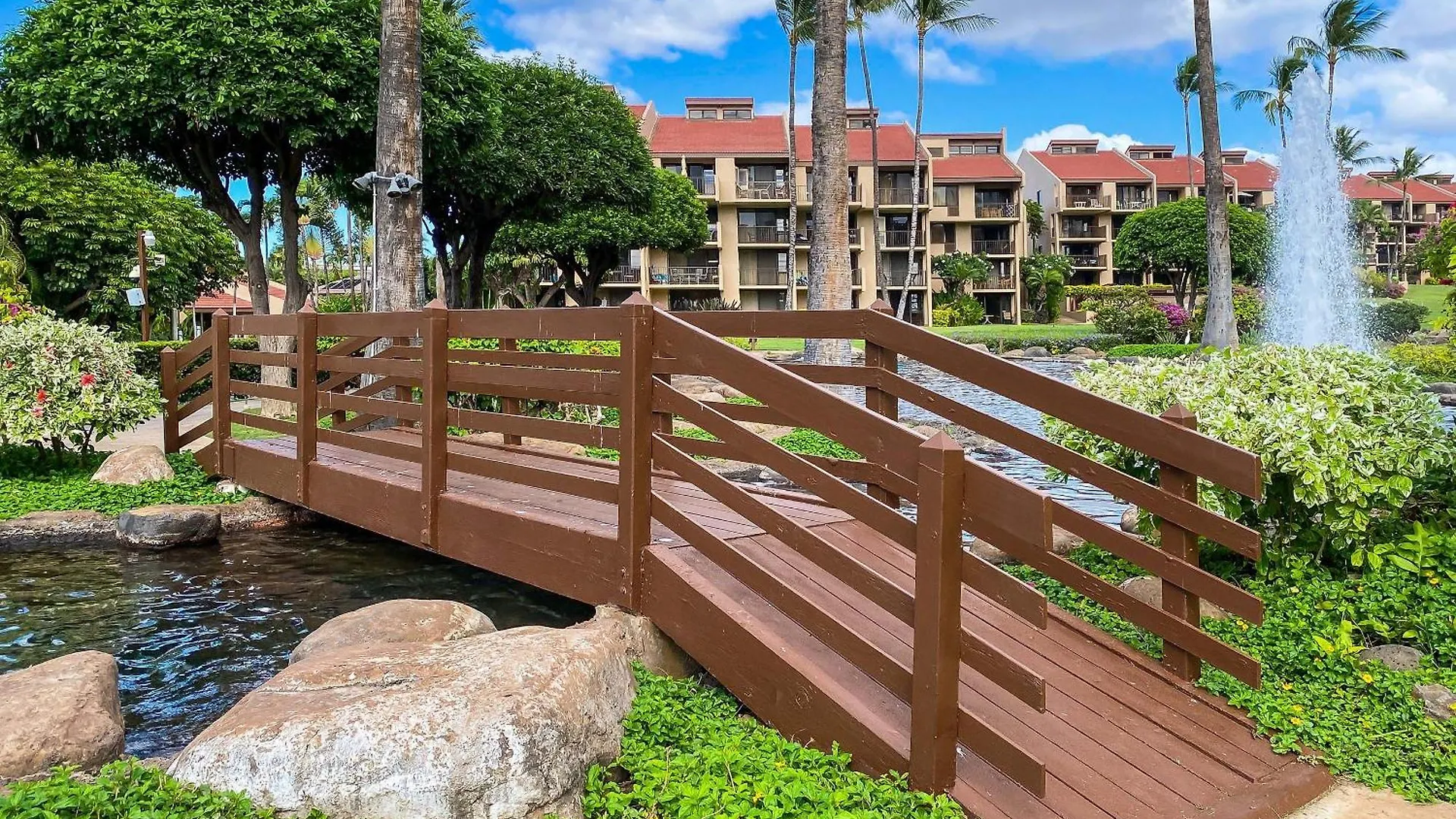 Experience Kamaole Sands 6-202, Stunning Renovation, Ocean View, Wi-Fi, Split Ac Wailea  Wailea (Maui)
